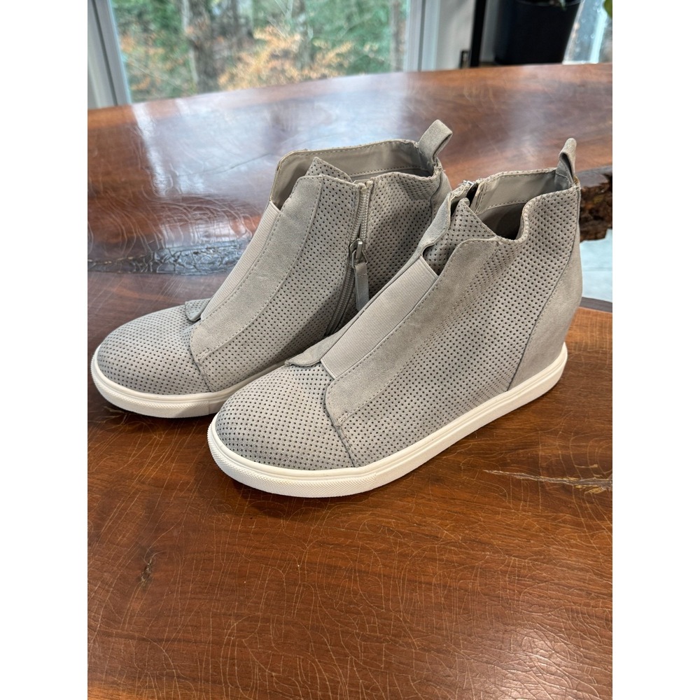 Madden Girl Perry Gray Perforated Sneaker Booties Women's 8.5 Side Zip‎
